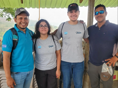 group of students outside in Honduras